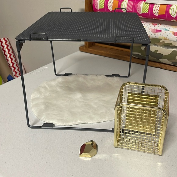 Locker accessories. Like new! Give your locker some style. - Picture 1 of 5